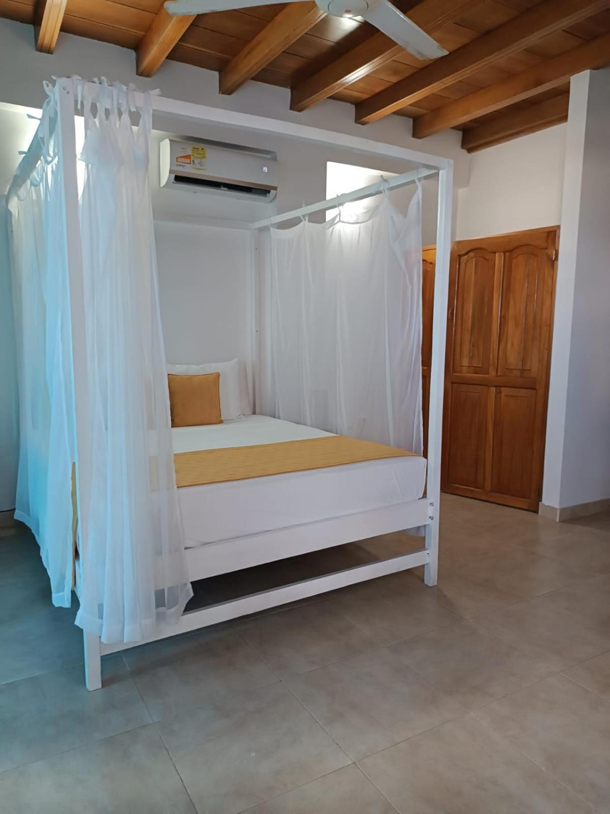 Hotel 3 Banderas Manzanillo Del Mar Cartagena Ngoại thất bức ảnh